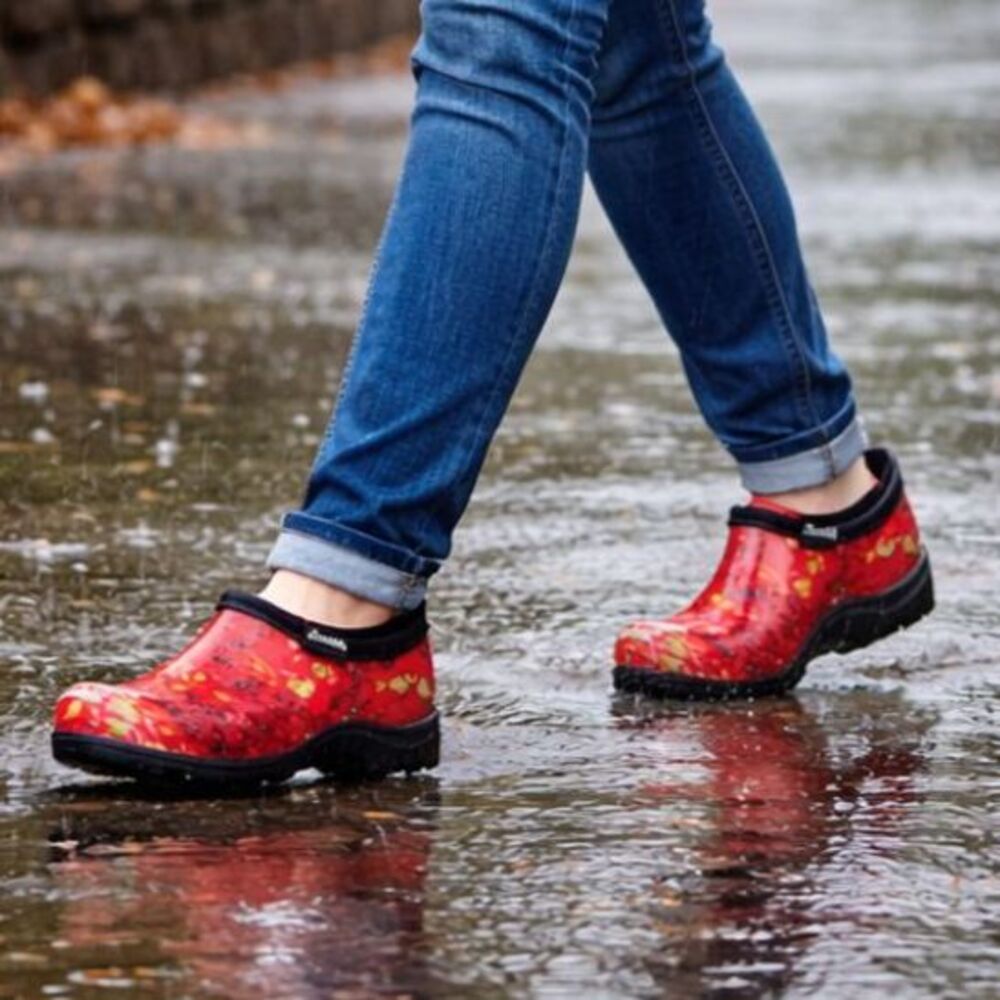 Sloggers Womens Size 6 Waterproof Garden Shoes Red Paisley USA